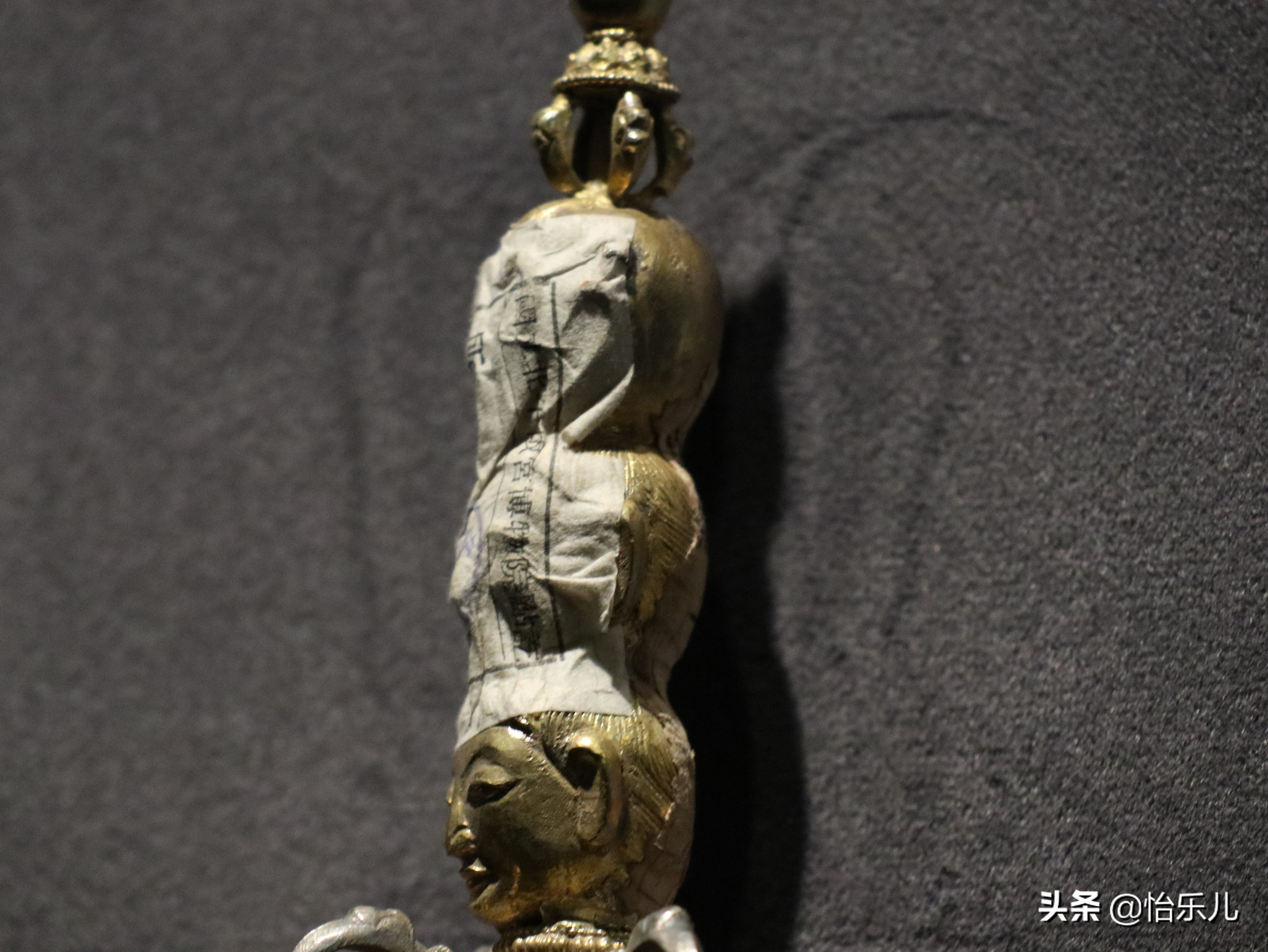 喀章嘎:最复杂的密宗法器,铁剪金工艺,集金刚杵三佛首法铃一身
