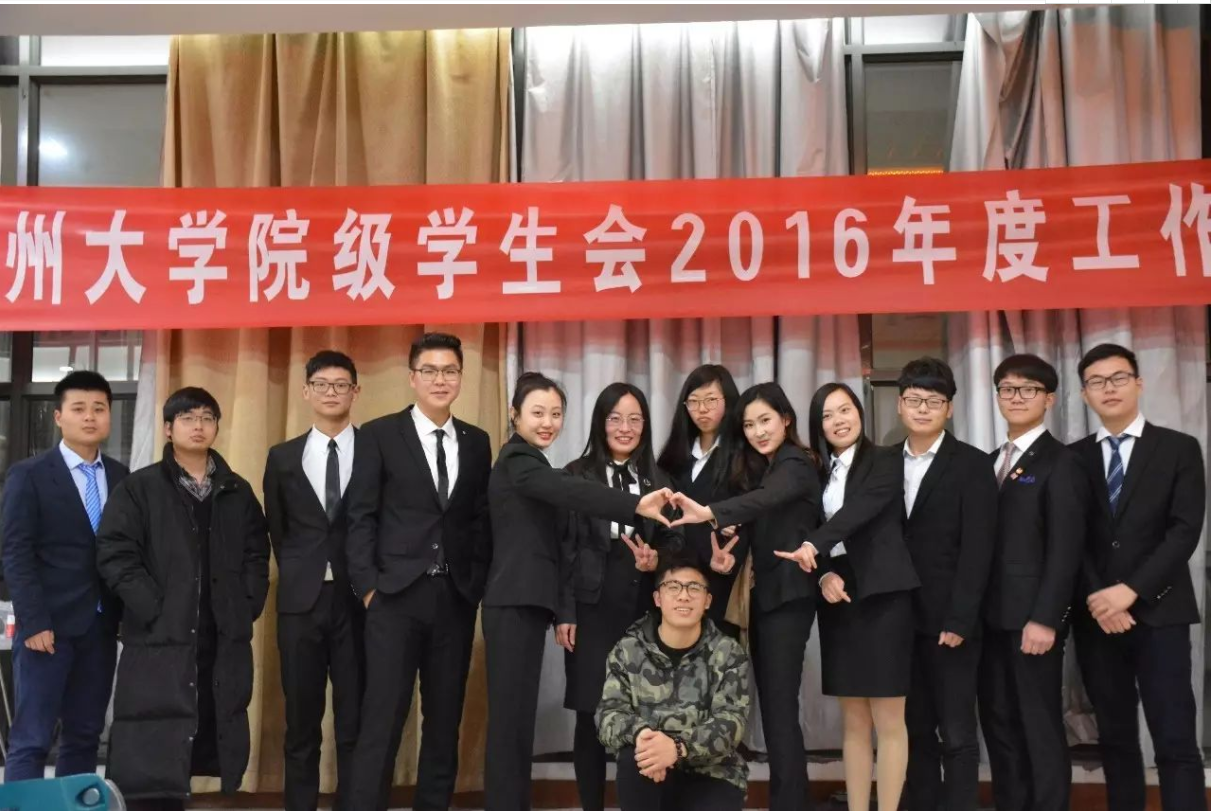 大学新生要不要进学生会，不要盲目决定，听听学姐的看法不吃亏