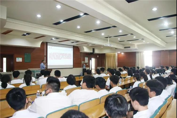 永川枫叶国际学校（守护青春不）