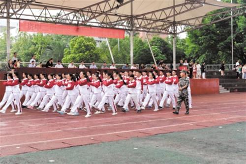 四川内江最好的四所高中，成绩一目了然，年年岁岁“人”不同？