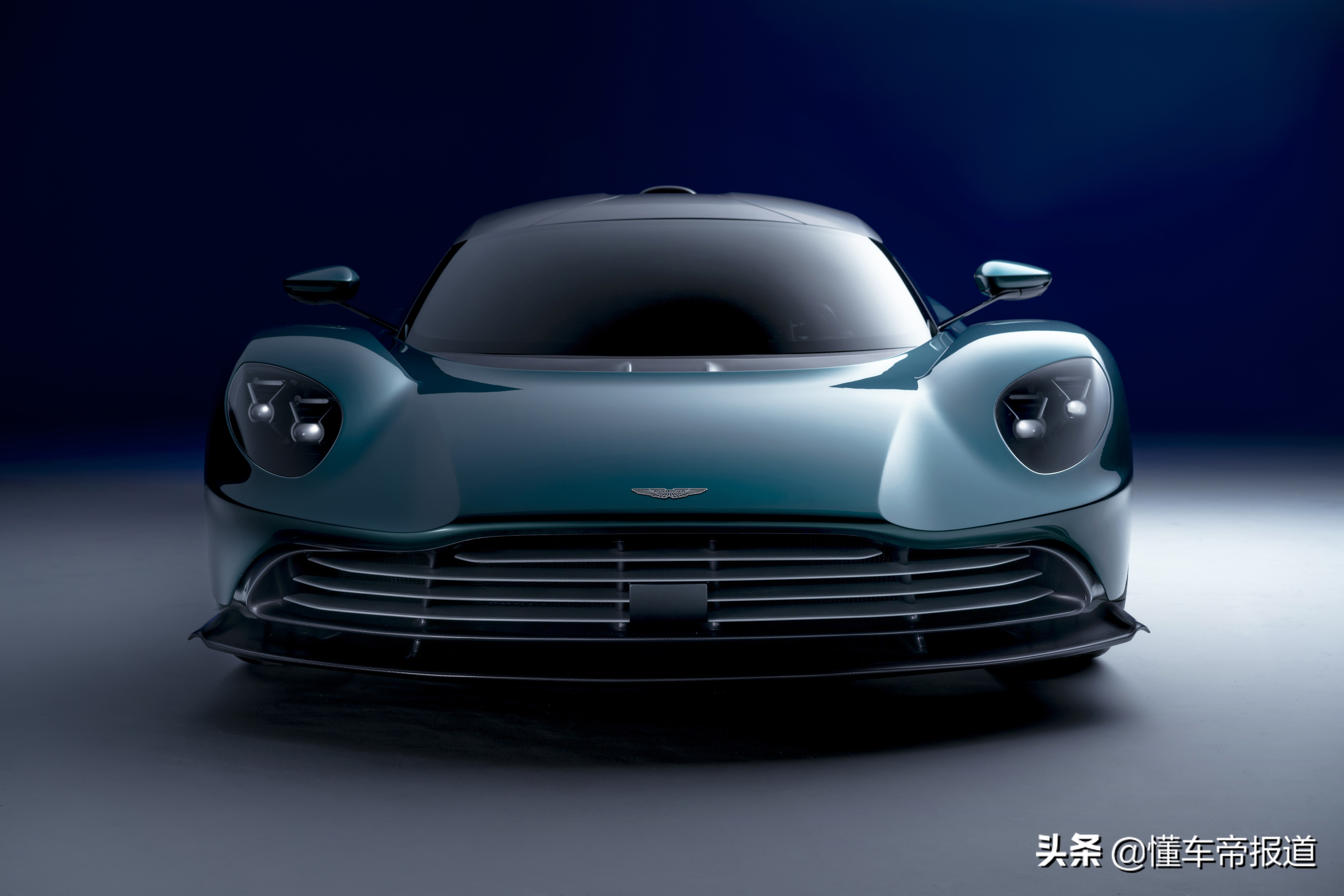 新车 </p><p>　　 直面法拉利SF90 Stradale？阿斯顿·马丁Valhalla量产版发布