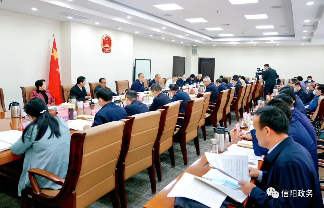 蔡松涛主持召开市政府第六十六次常务会议