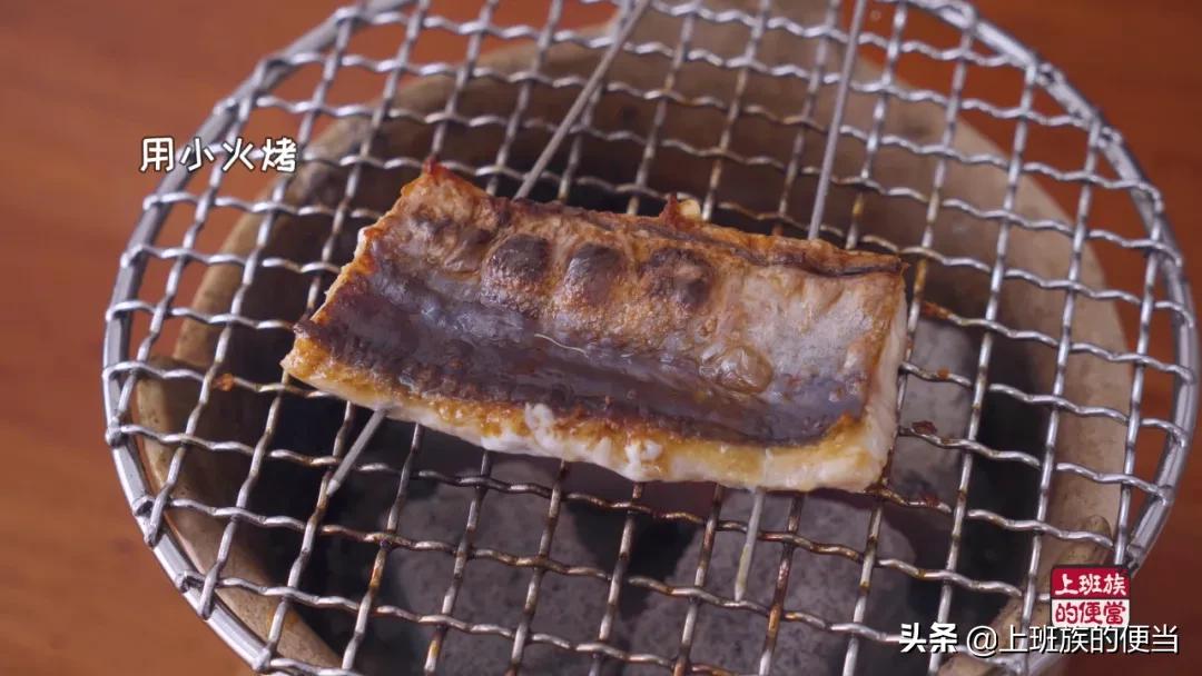 日料店58元一份的鳗鱼饭，自己在家做，一份的钱能做出三种口味