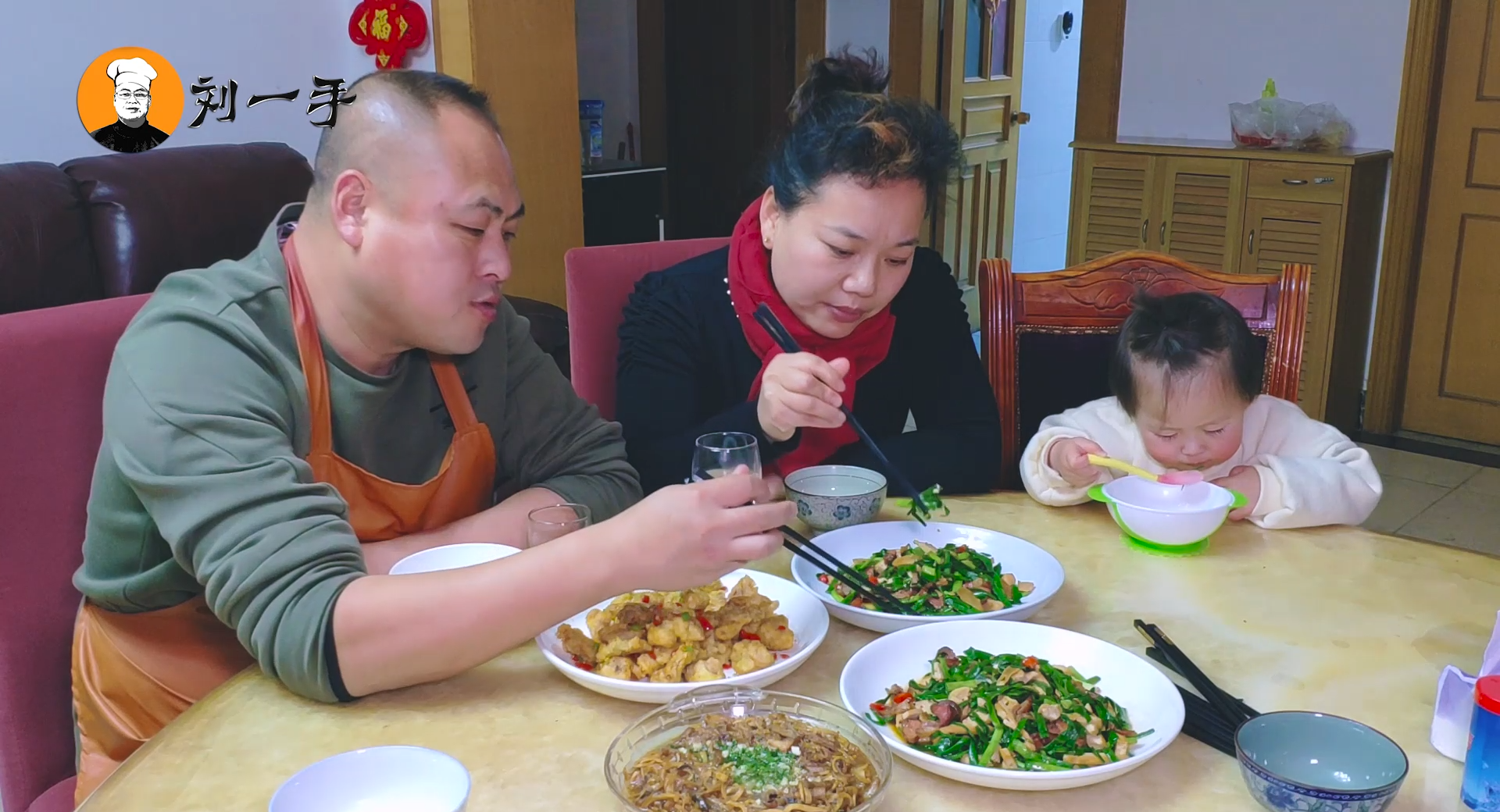 蒜頭炒肉,蒜苔炒肉的做法