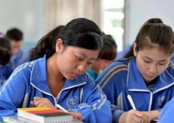 高中生该住校还是走读？学生毕业后才明白，其中的差距不是一般大