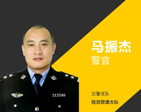 没注意红灯，在对面斑马线停下来了算不算闯红灯？