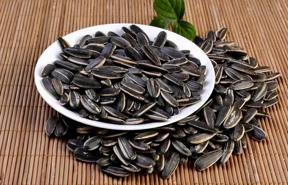 吃瓜子會胖嗎,吃瓜子會胖嗎?減肥期能吃嗎