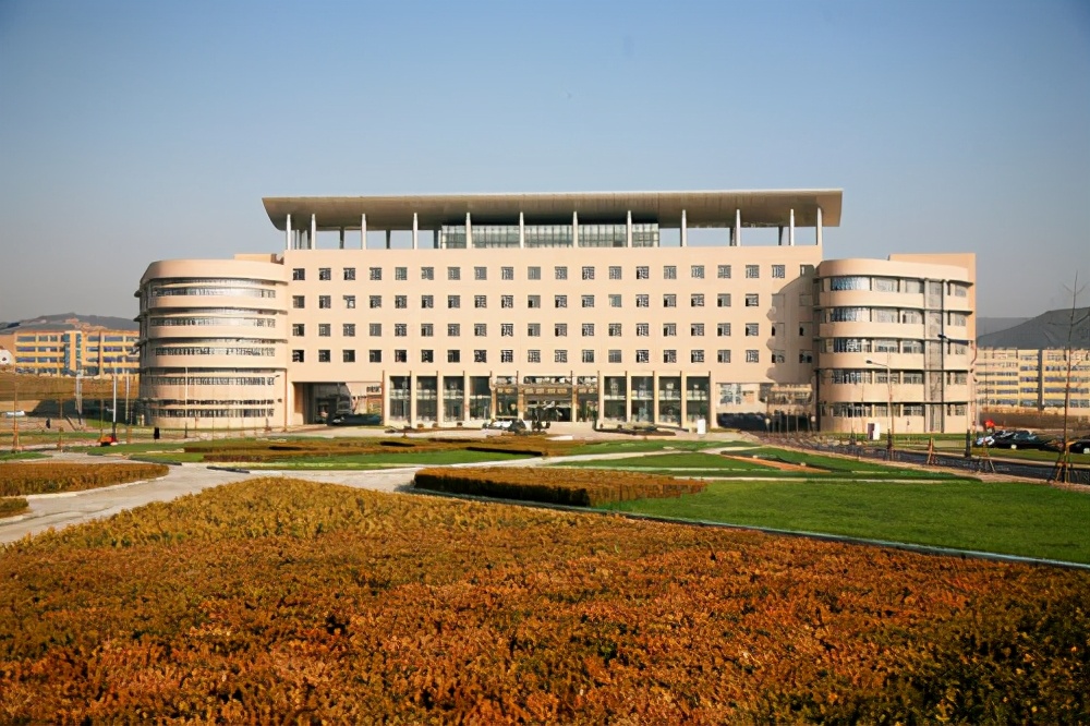 2021年中国大学语言类排行，天津外国语大学和川外不够格进前十吗