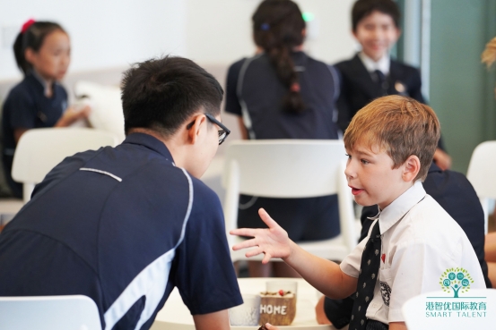 在香港哈罗国际学校，有普通中产家庭孩子吗？