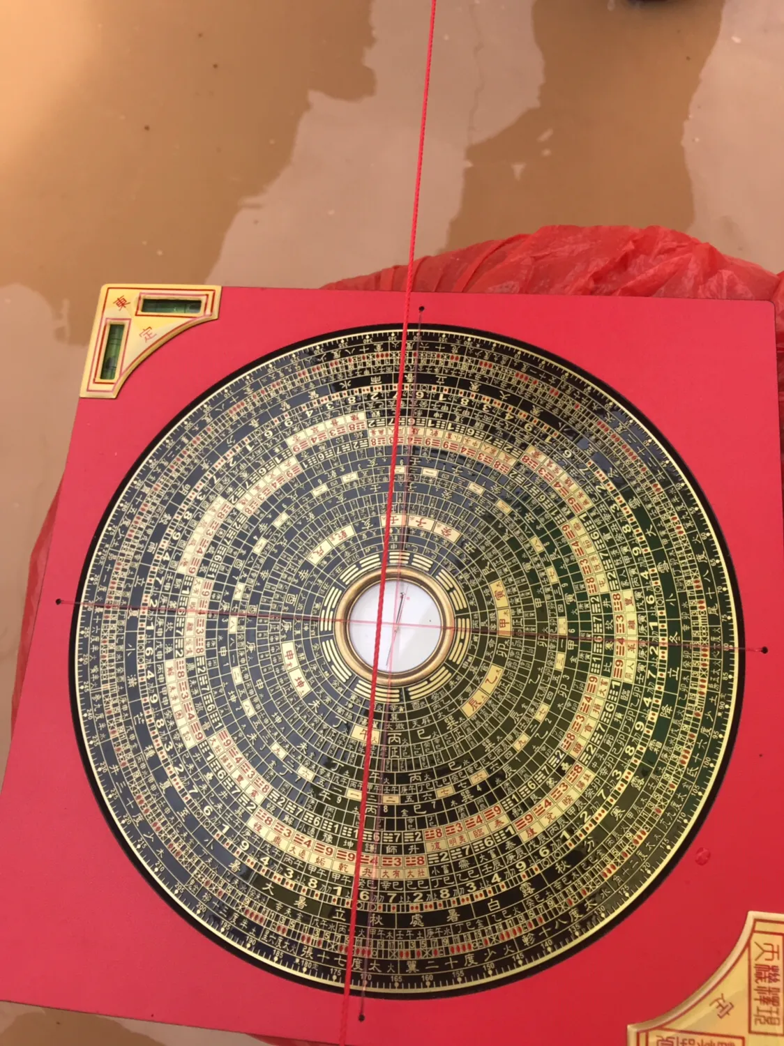 还有,给福主择日使用的时候,日课贴式写得不顺畅或写错了字的.