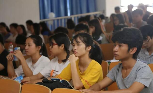 大学毕业后才明白，省内、省外大学有差距，后悔当初没听父母的话