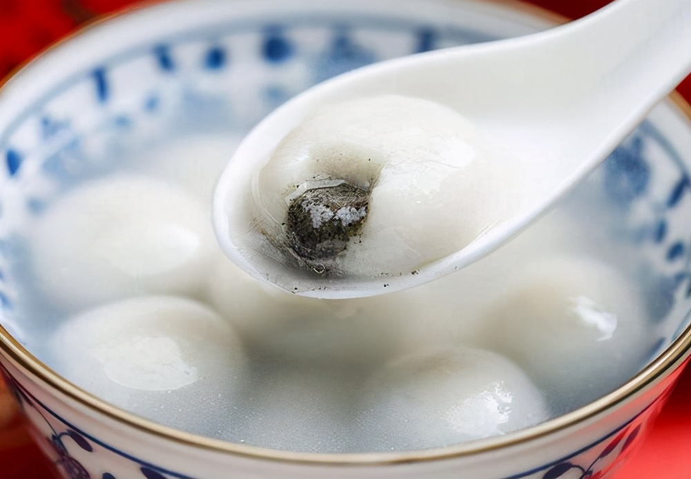 做汤圆，和面是关键，从馅料到包详细做法教给你，不露馅也不破皮