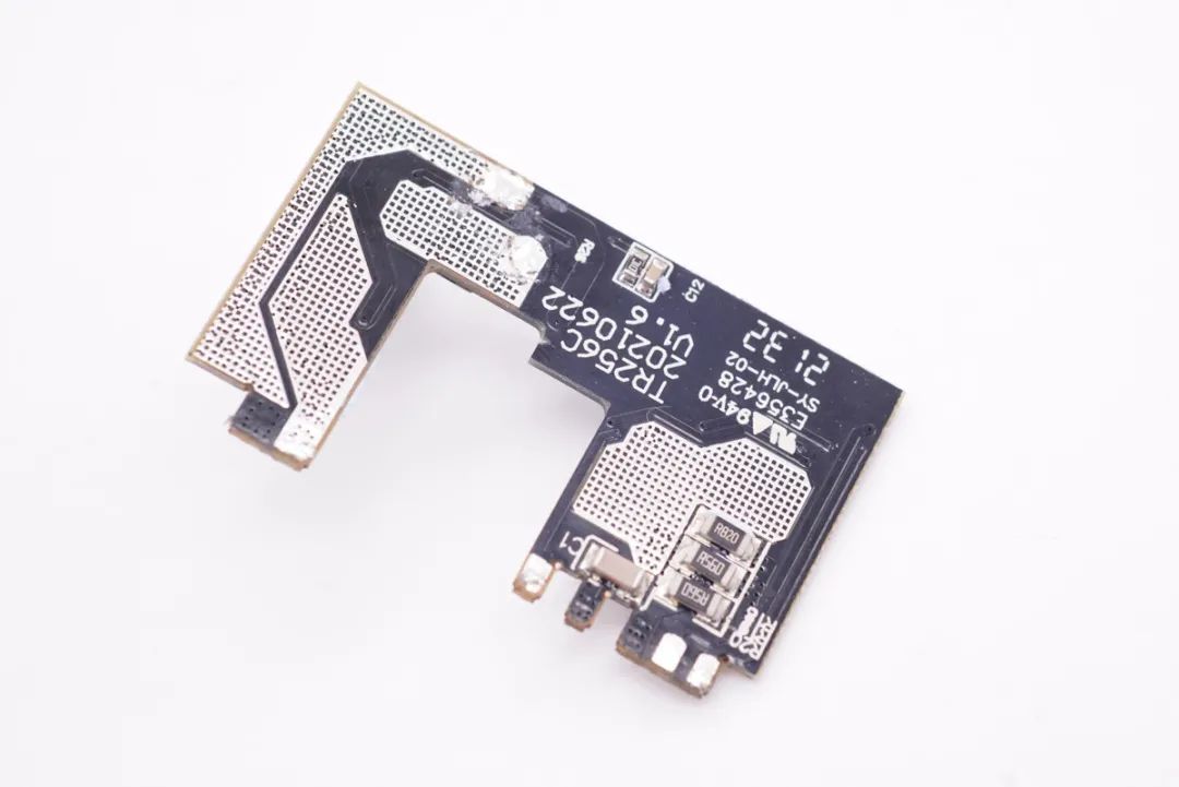 全新设计，突破体积极限，拆解国产控制器65W氮化镓快充