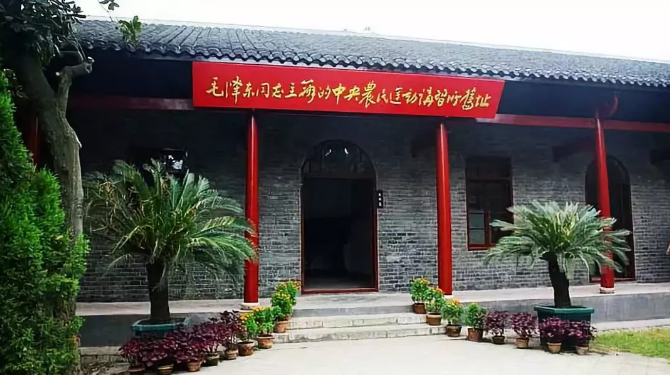 武汉旅游文化：都府堤红色，昙华林，长春观，洪山公园(旅游文化包括了哪些方面的文化)