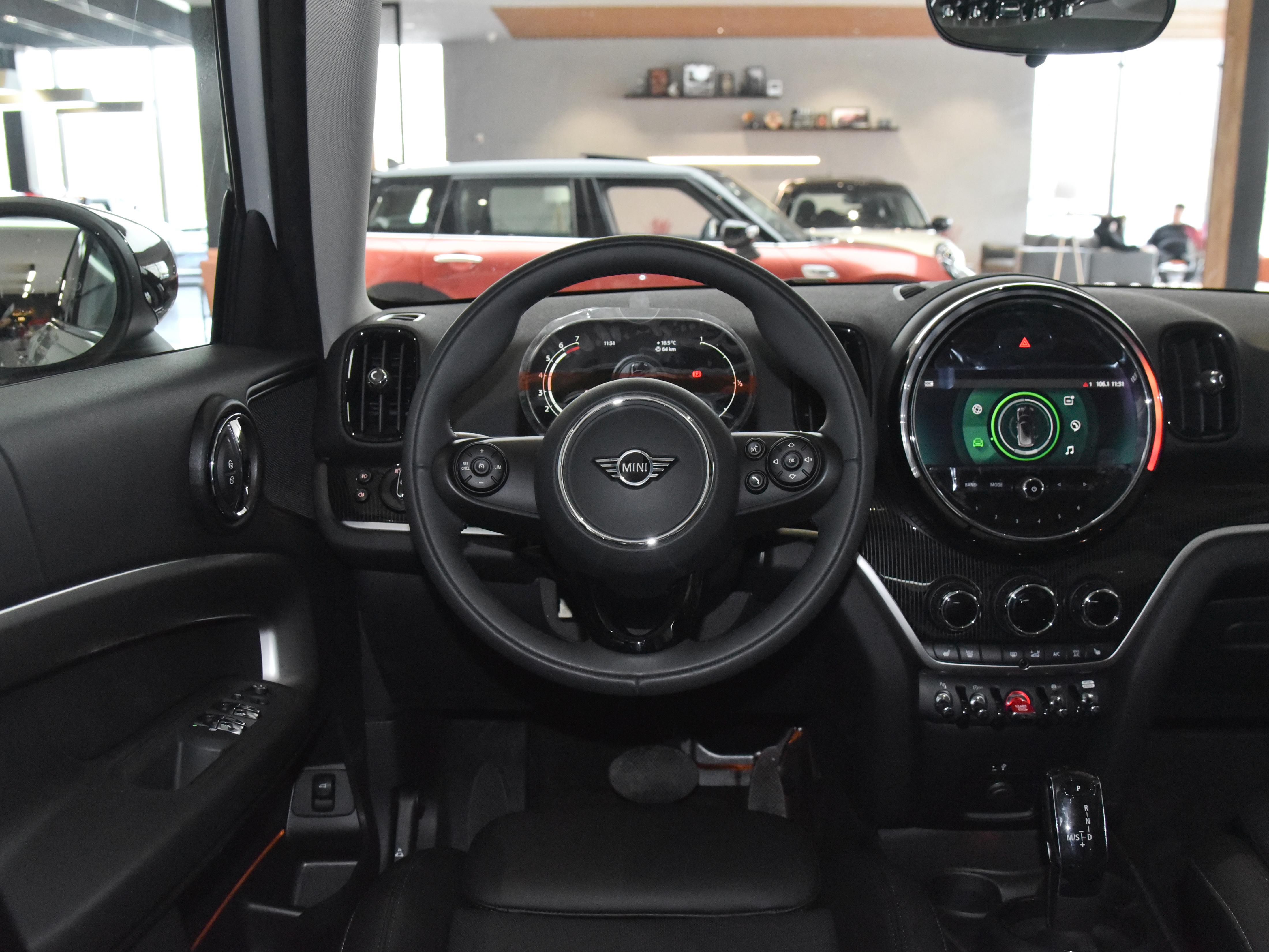 更加实用的SUV，回头率很高综合油耗6.1L，实拍MINI COUNTRYMAN