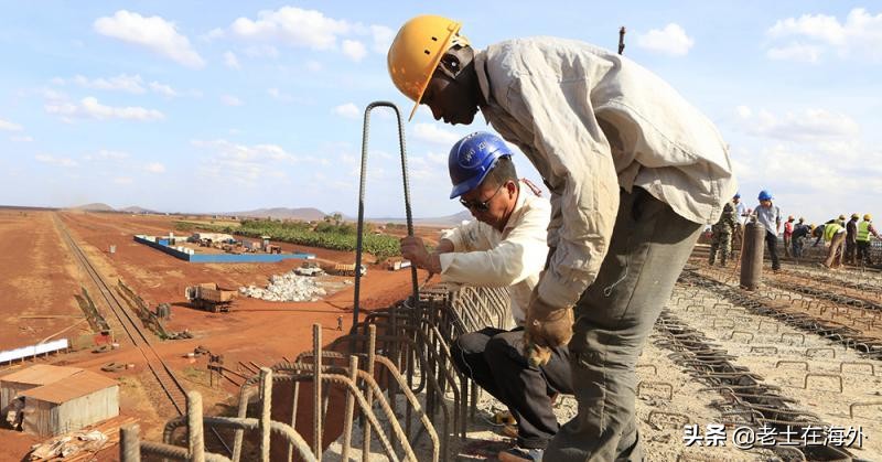 去非洲肯尼亚工作，土木工程师月薪2.2万可以去，工人不要去
