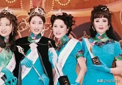 她坐过牢,拍过三级级片,被美国总统接见,如今还宛如少女