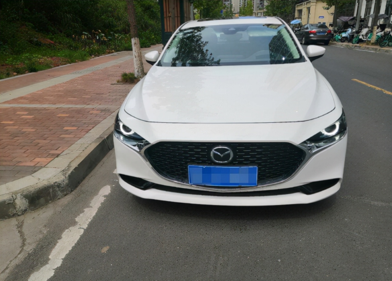 13.05万提了马自达3昂克赛拉，用车一个月，真实驾驶感受