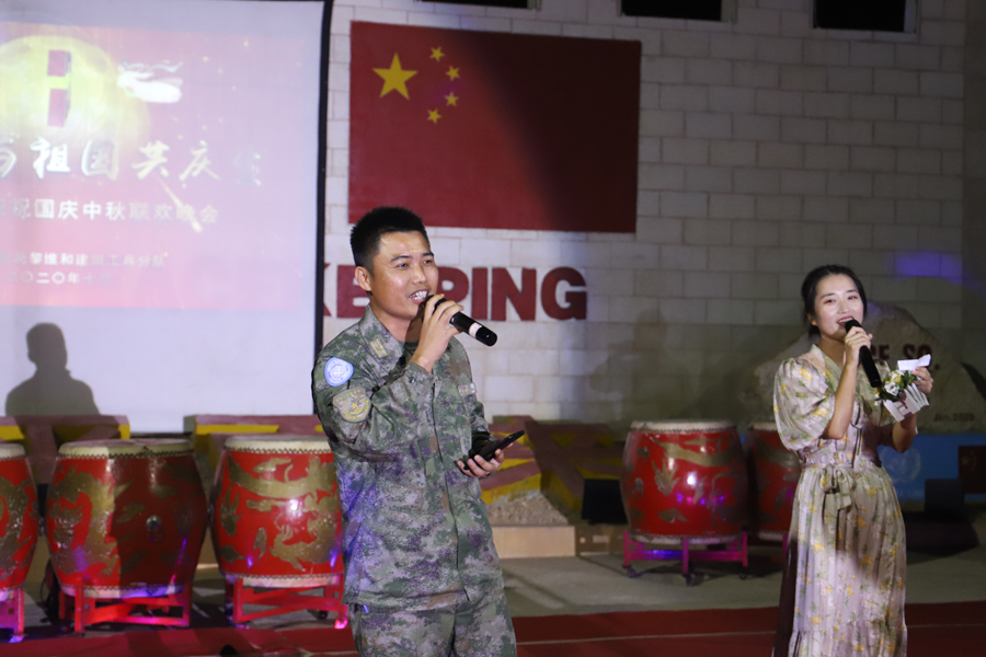 献礼华诞 | 解放军及武警部队“双节”晚会大联欢