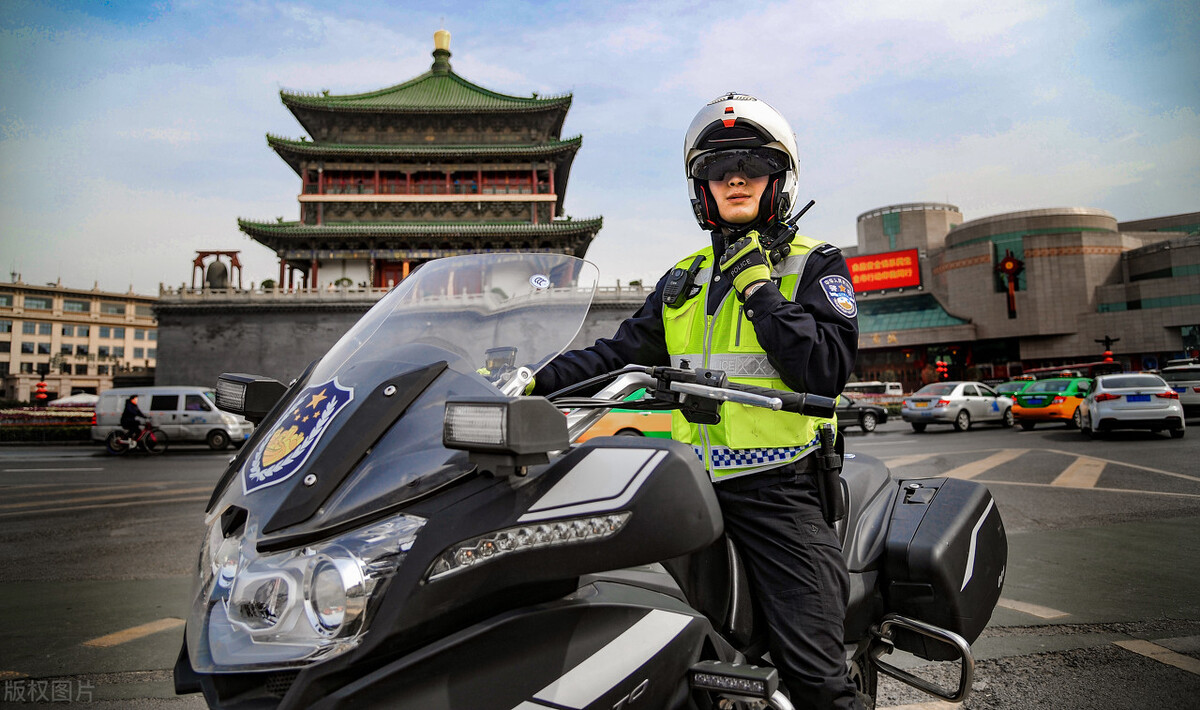 为什么交警中帅哥的比例很高?