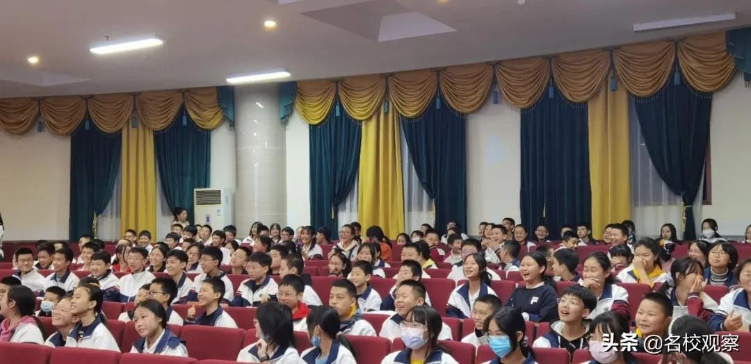 成川外学子初一表彰暨大会举行！挑战何妨群雄争，榜样原自勤奋出