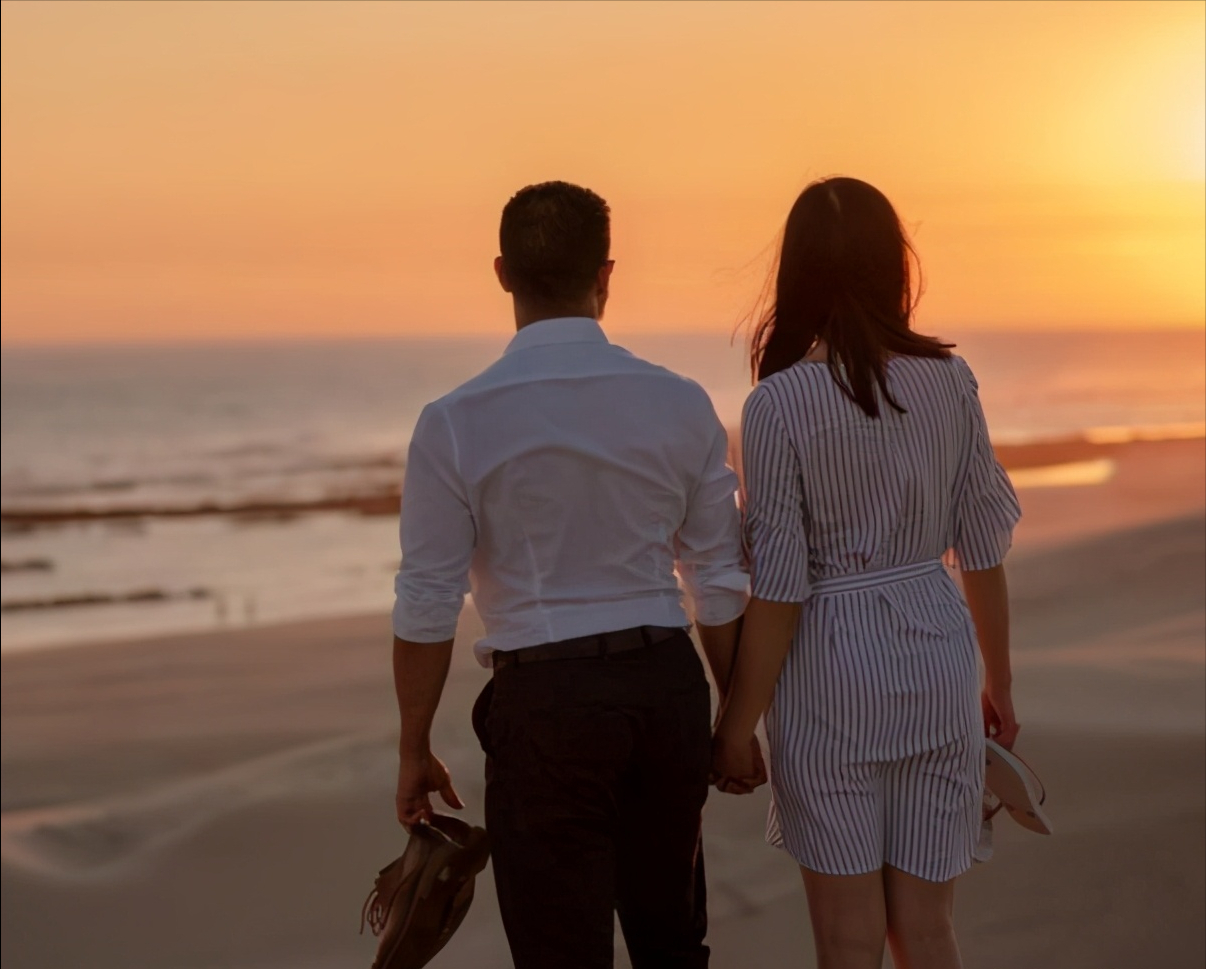 情侣的英文短句子说说心情短语