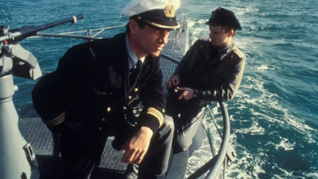 紧急下潜电影剧情简介