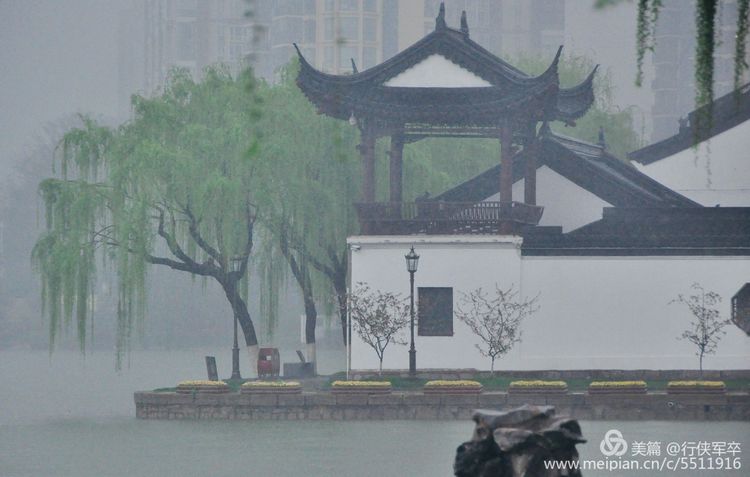 莫愁湖——粉黛江山，留得半湖烟雨；王侯事业，都如一局棋枰