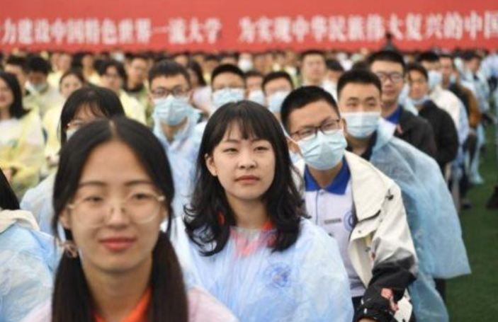 阳气最重的985大学，校长为男生脱单操碎心：多和川大学生交流