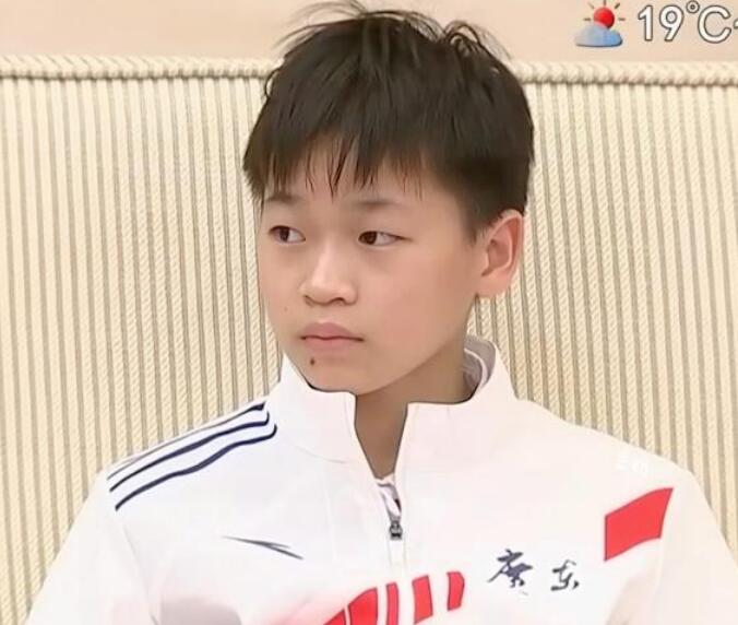 坐上主位！全红婵获广州市书记接见再显地位，刘诗雯樊振东未现身