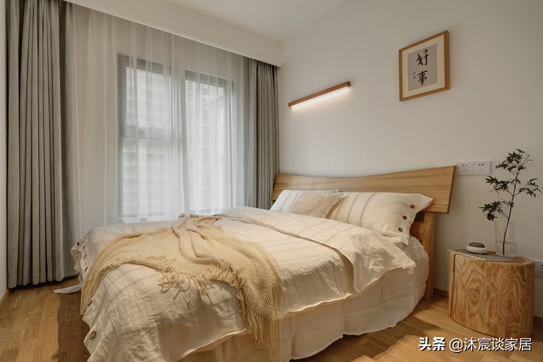 她让客厅功能多元化，值得借鉴，全屋温馨大方，真不愧是装修样板