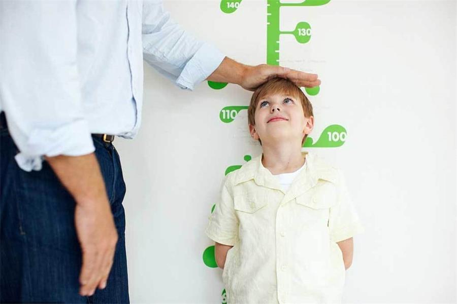 想让孩子长得高，平时运动不能少，家长们别再让孩子"偷懒"了