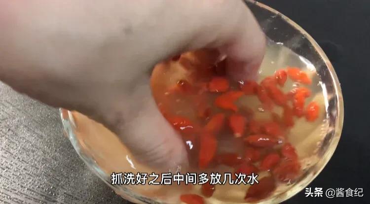 枸杞搭配鸡蛋，原来好处这么多，很多人还不知道，太实用了