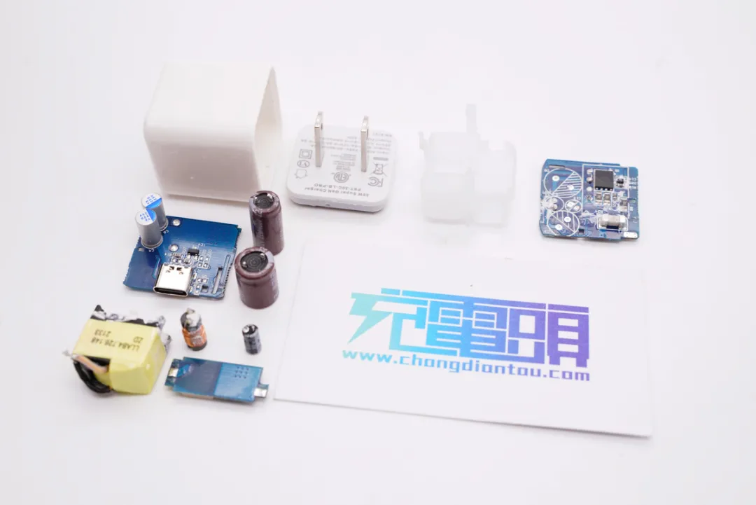 国产氮化镓快充新秀,爱兰博30W Super GaN拆解