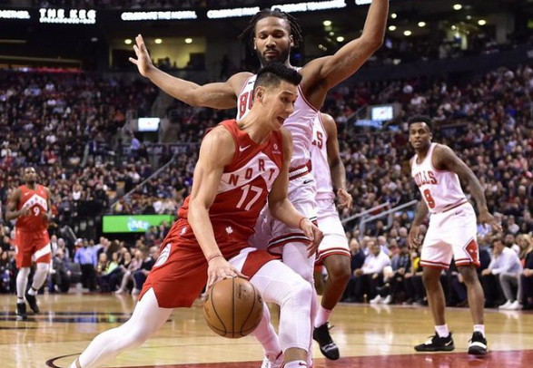 林书豪为什么没有nba合同(真要被NBA抛弃？解析林书豪至今仍未找到下家的3大原因)