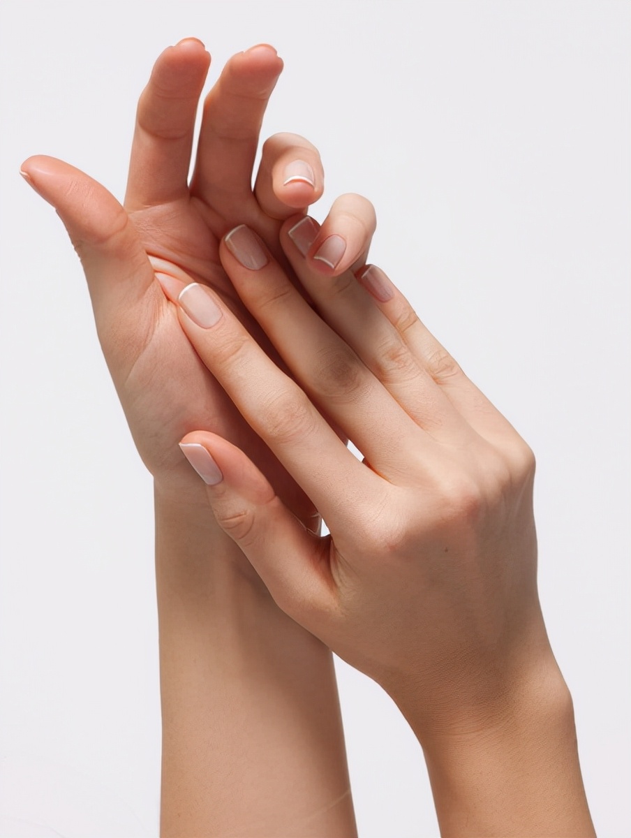 如果你的手出卖了你的年龄怎么办：专家的美容秘诀