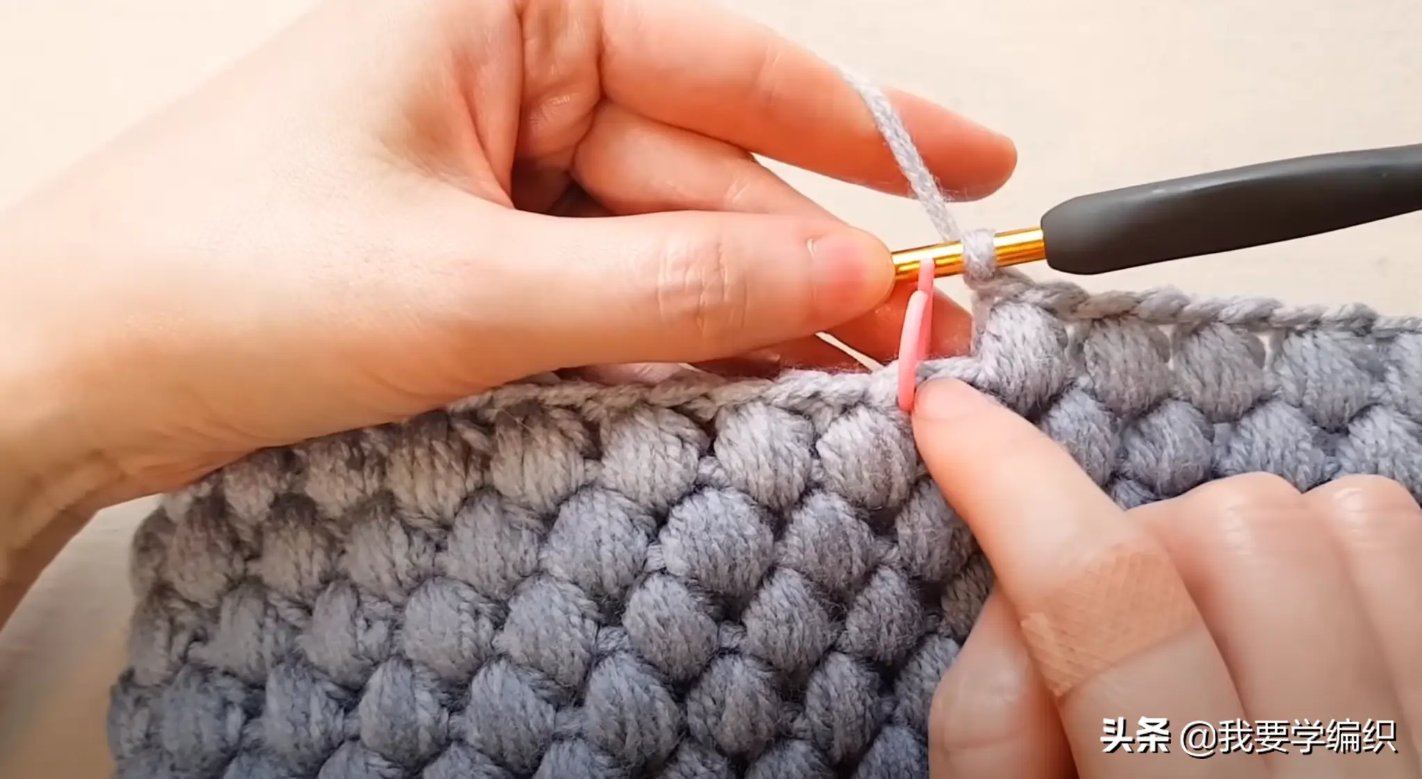 想要漂亮帽子不用买，学习编织自己就能钩一个，枣针帽教程送达