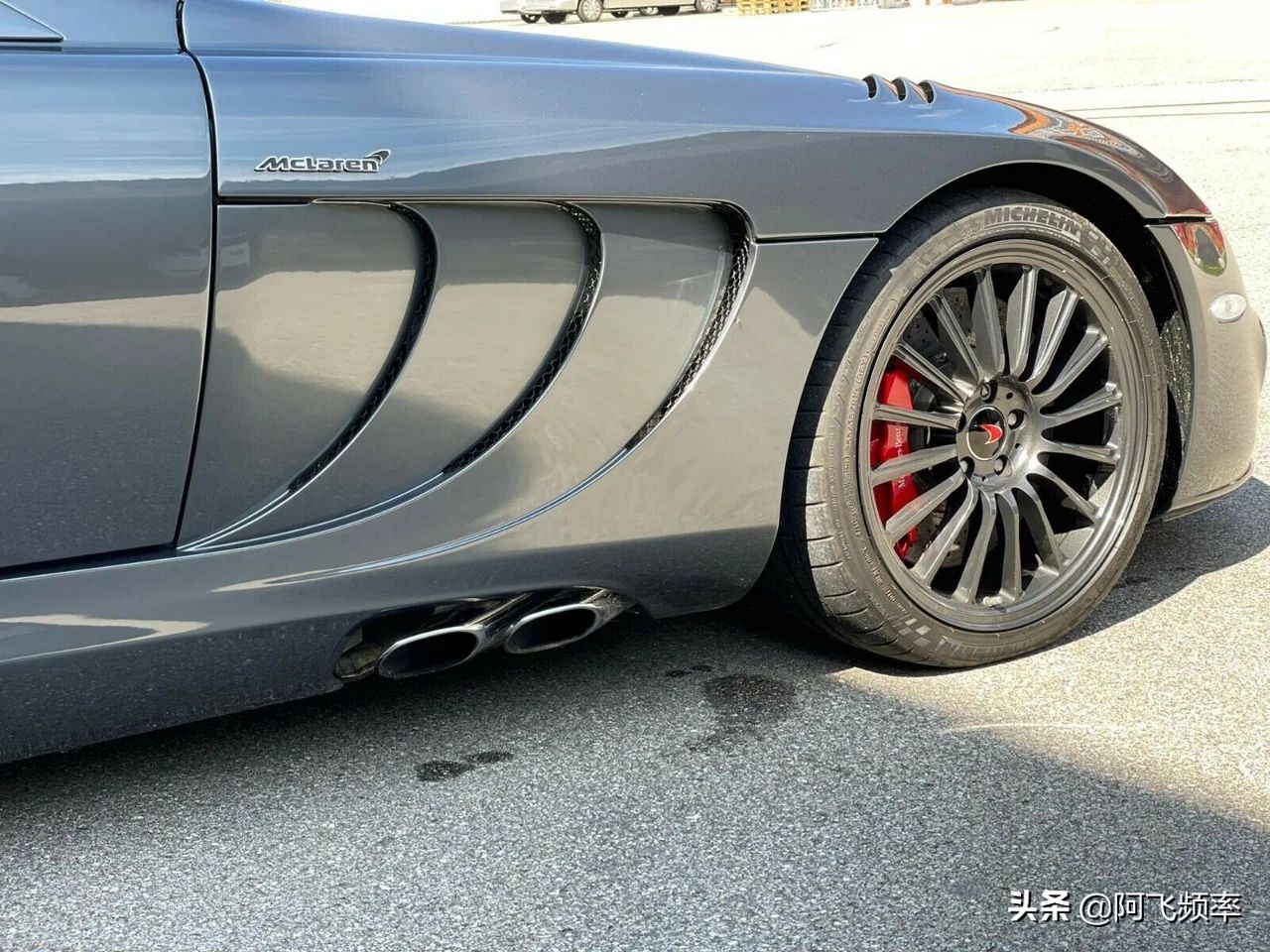 奔驰slr722图片(比布加迪还贵的奔驰 全球限量25辆的slr迈凯伦722)