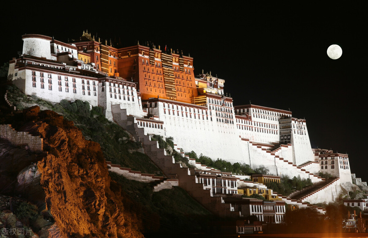 西藏旅游（被无数人视为一生必去的西藏）