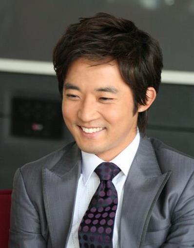 韩国影星系列——韩国最具独特魅力的男演员:安在旭