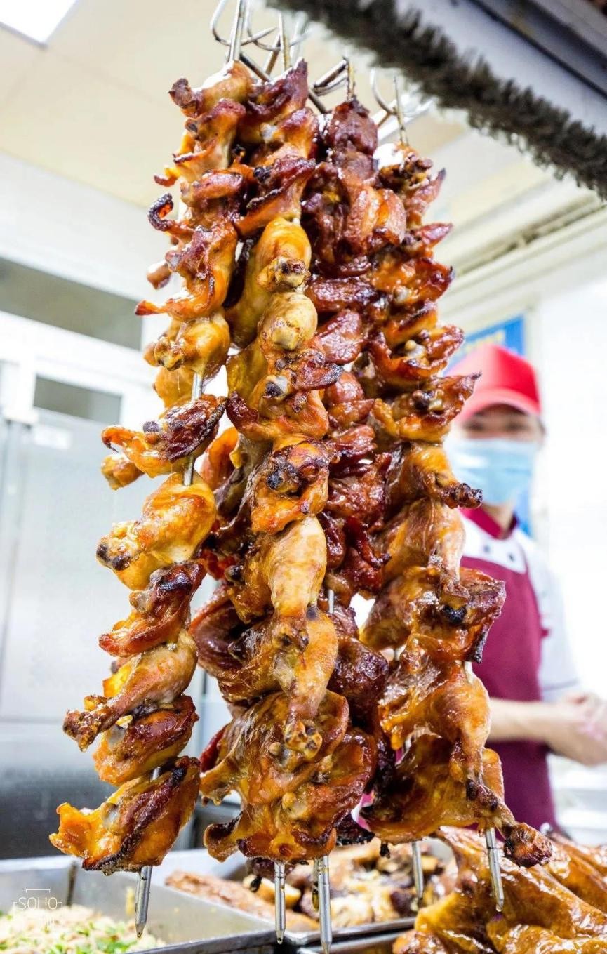 羡慕！坐拥十几条交通线，宿舍楼里还有“健身房”，这所大学超“火爆”！