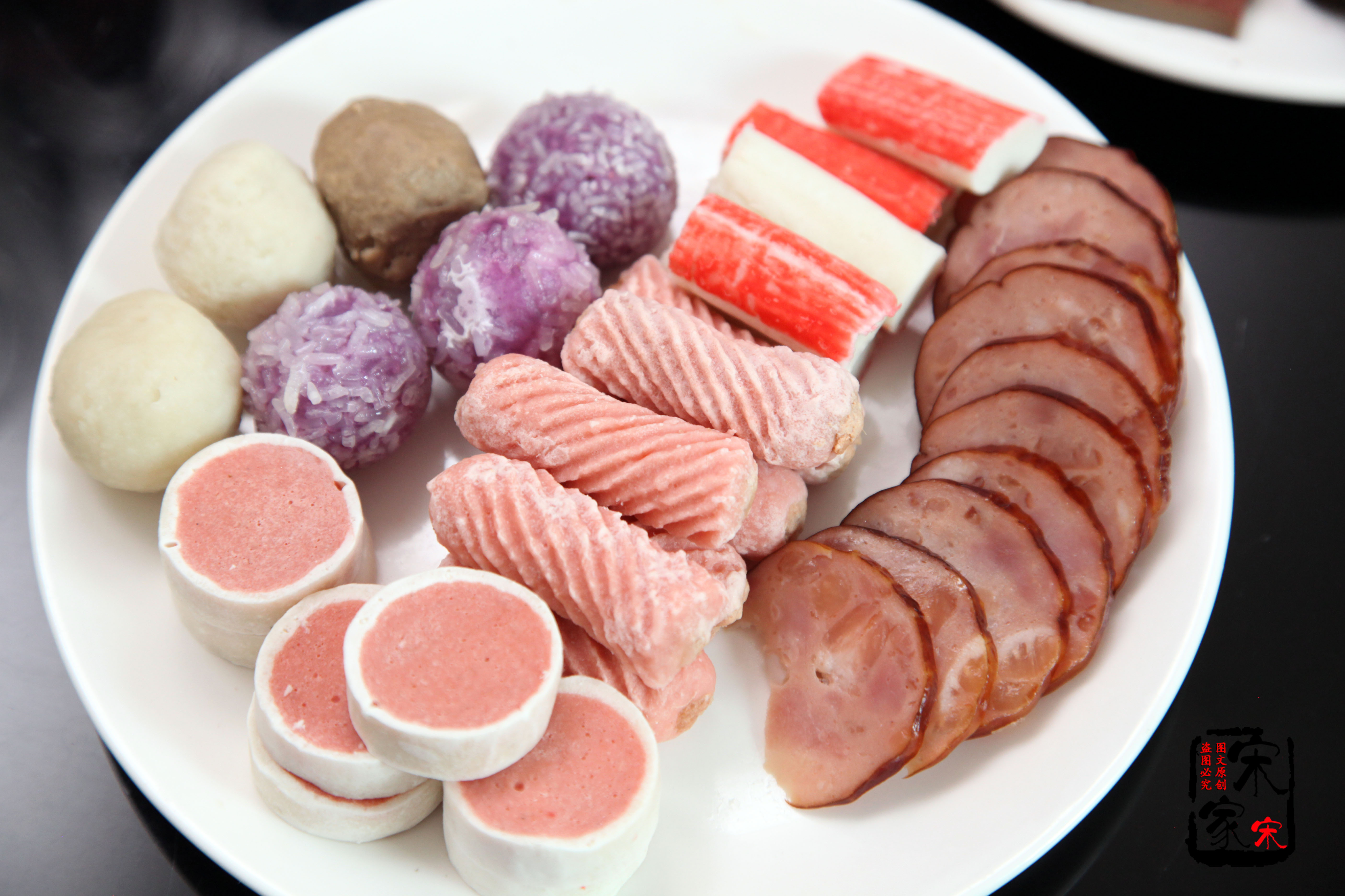 准备8道菜招待闺蜜吃火锅,闺蜜:吃什么无所谓,我要学这2个锅底