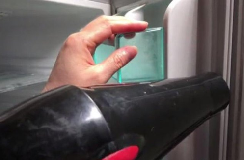 哥学来的修冰箱技术让大家很佩服，简单实用啊，算是开眼了