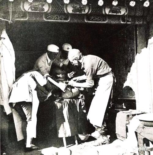 特殊节点加拿大搬出白求恩，但中国网友却并不买账