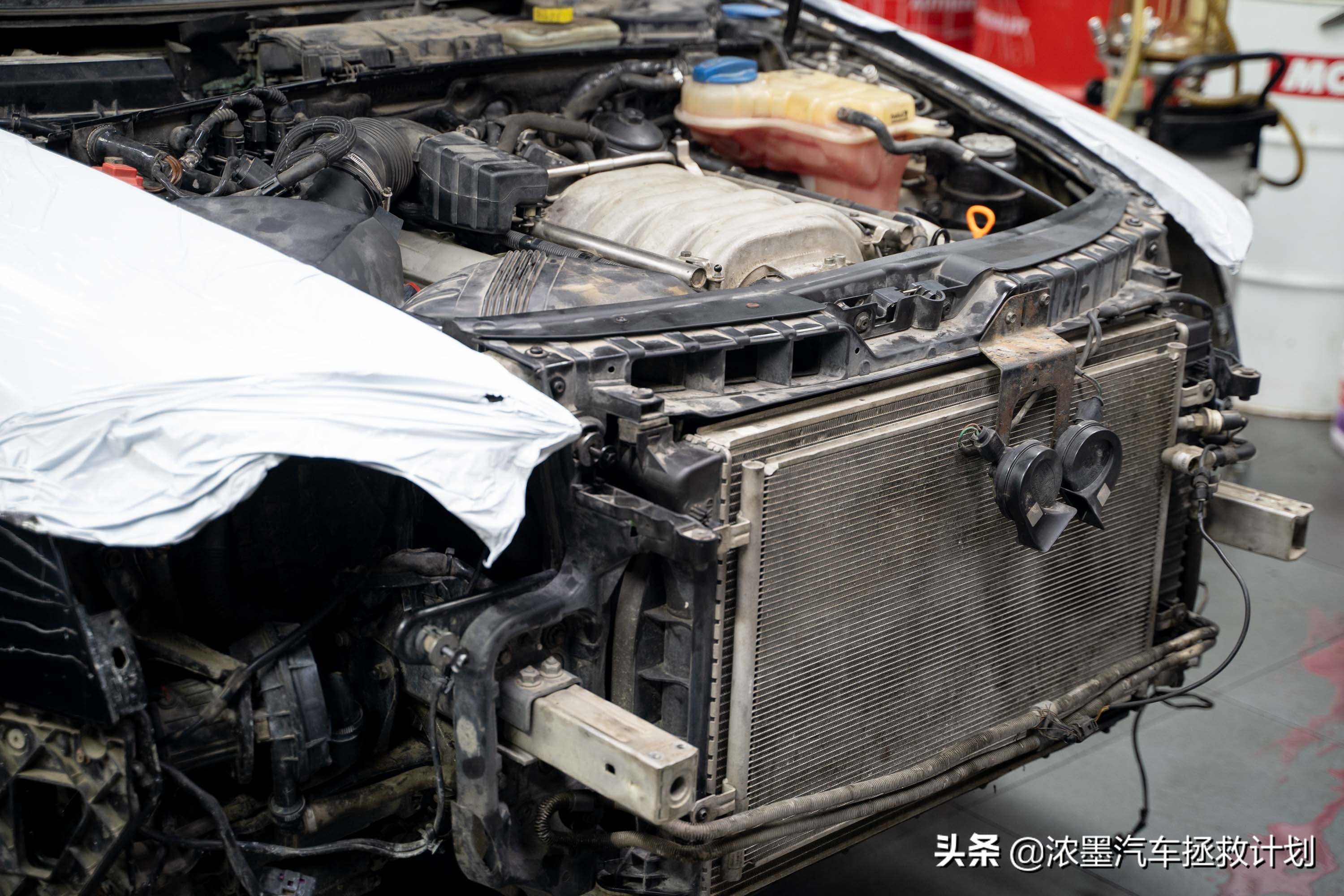 「迟暮英雄」整修一台十多年前的奥迪A6发动机，治理烧油烧水