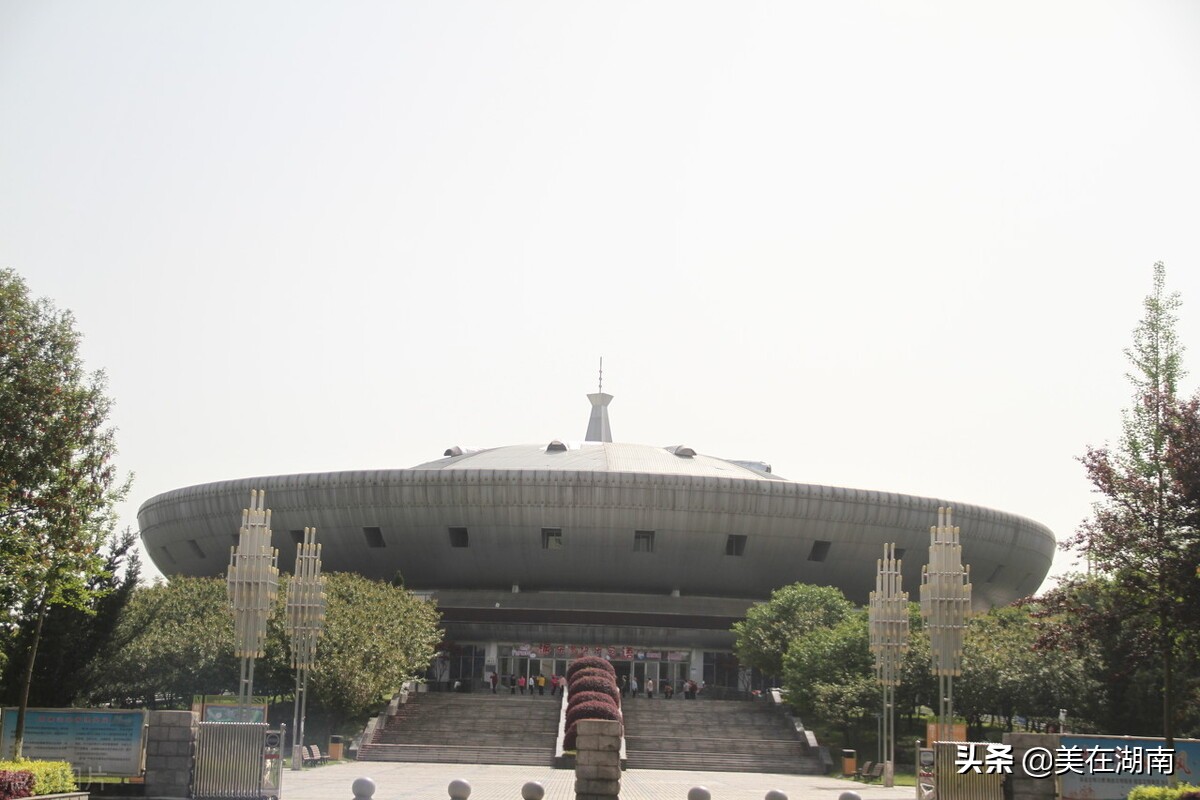 新化一中2017高考成绩（最新湖南这几个学校的高考喜报出来了）