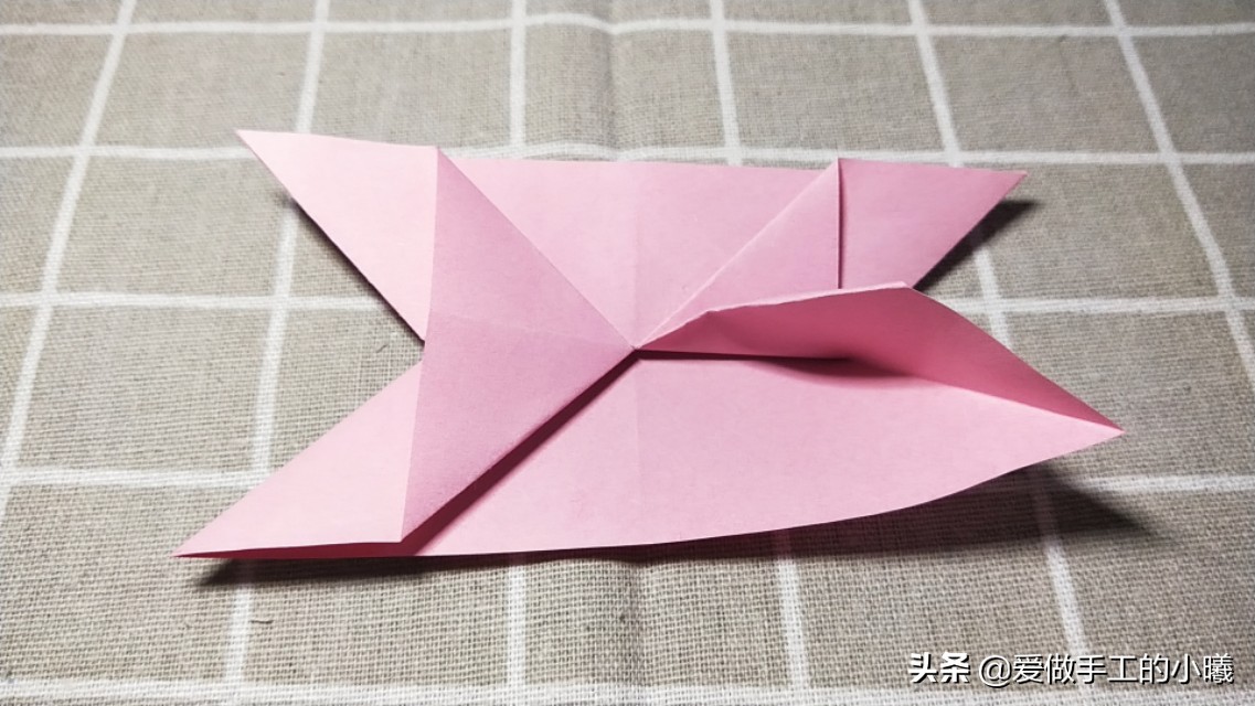 折纸教程:当爱心遇上蝴蝶结，简单别致，漂亮加倍