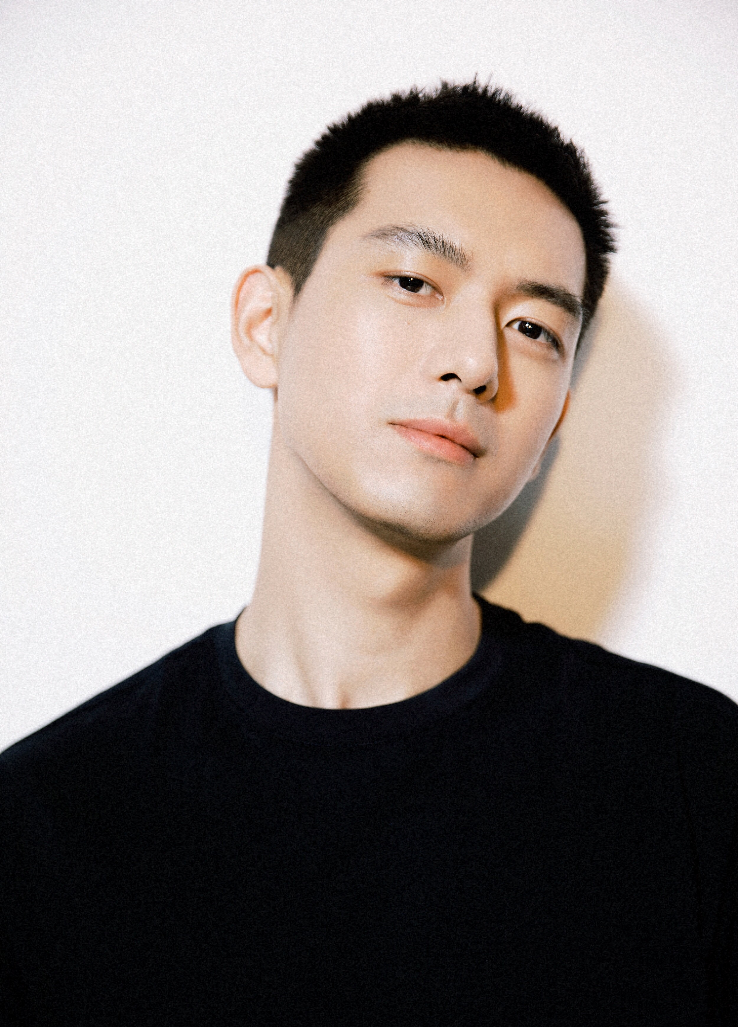 男星扎堆剪寸头,带火今夏四款男生热发型,"现男友"李现也上头