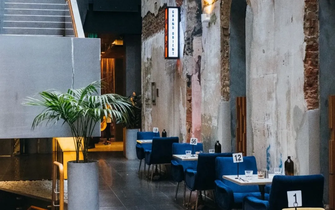 90年，非名牌大学本科毕业，如何成为一名年入100万+的律师？