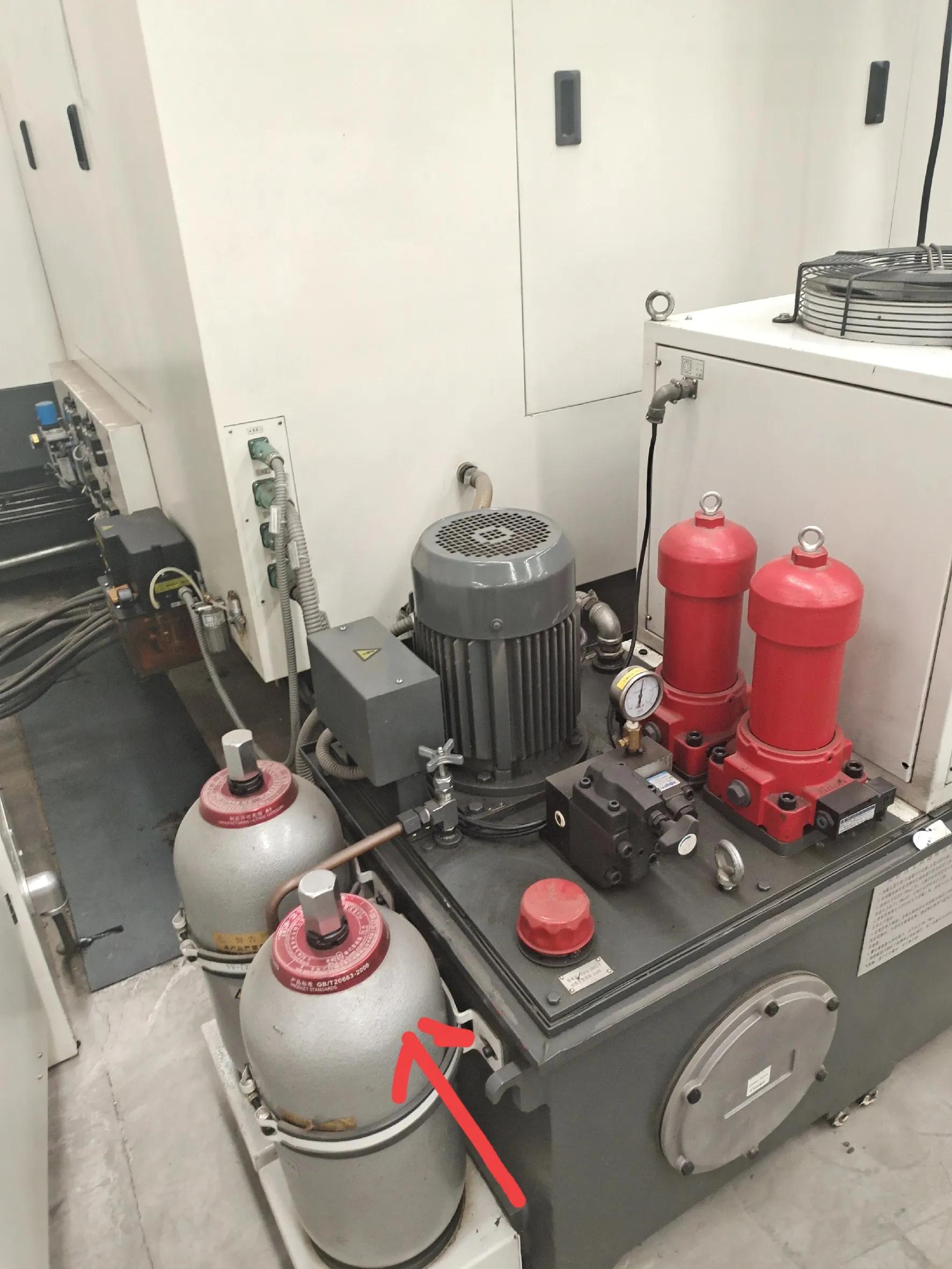 液压系统｜液压站上蓄能器介绍